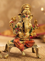 Brass Lakshmi Ganesh idol set, close-up detail