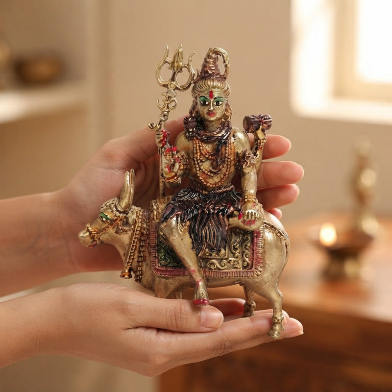 VedicTithi Laiton Seigneur Shiva sur Nandi, Statue Shiva de 15 cm pour Temple Domestique, Murti de Dieu Hindou Façonnée à la Main pour Décoration de Salle de Prière et d'Autel Spirituel